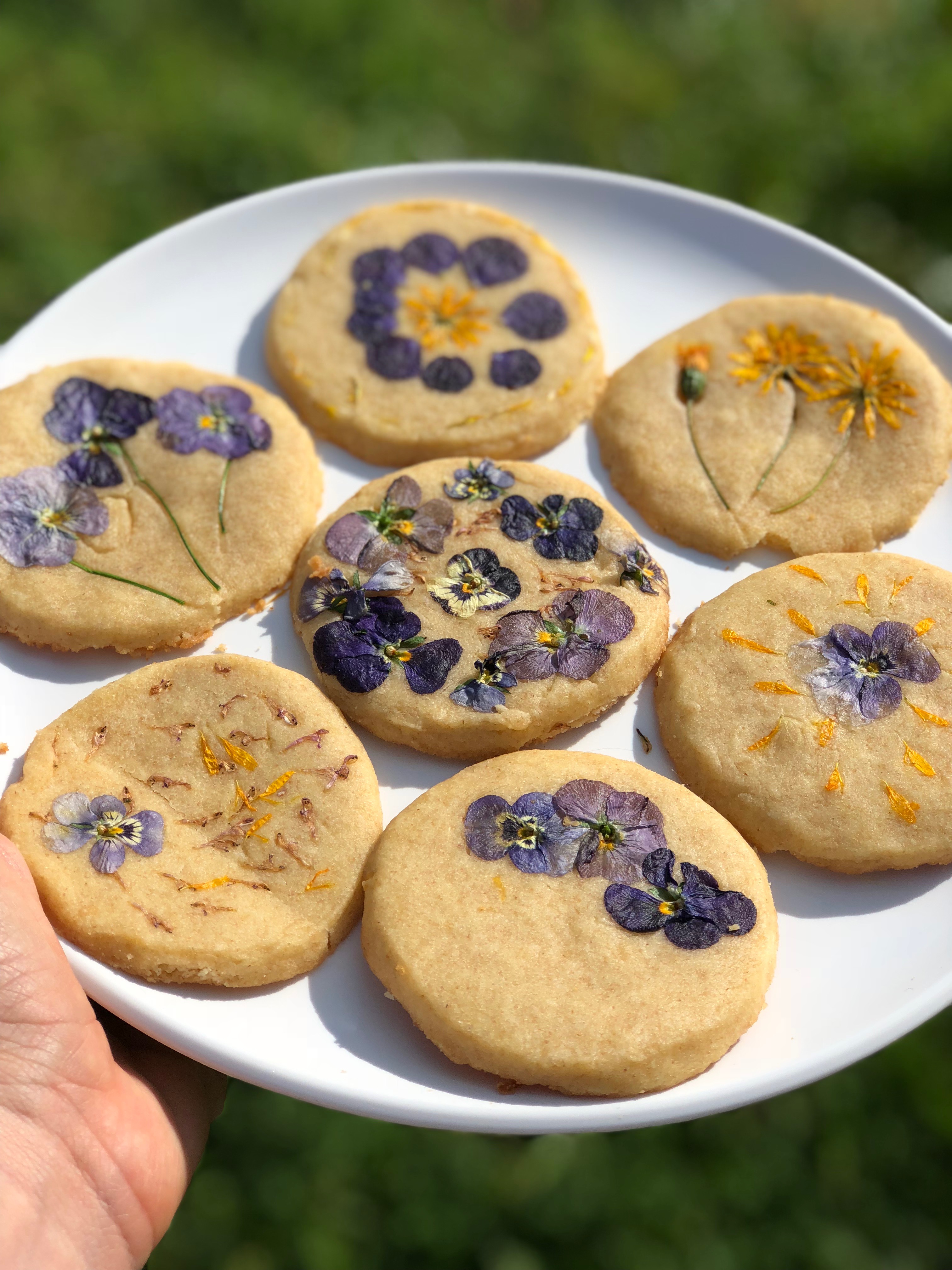 Edible Flowers Shortbread Cookies - Cooking With Books